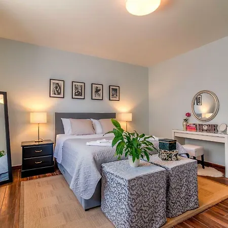 Adriatic Apartment *